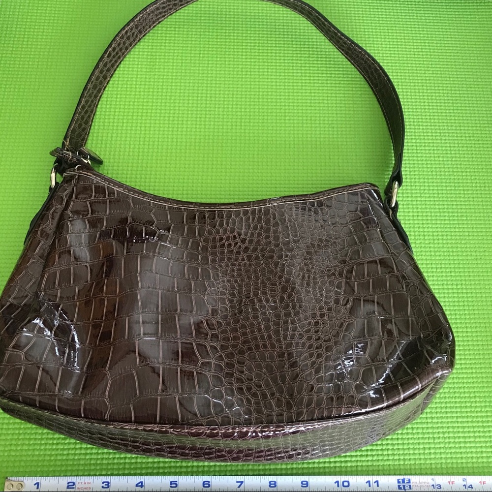 Rosetta Handbag 👜 - Picture 3 of 7